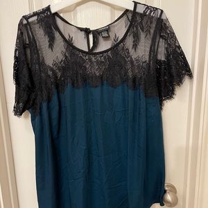 TORRID blouse - Size 1 - GUC